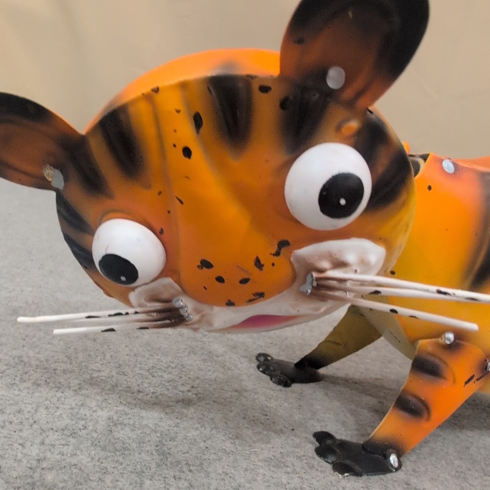 Metal Tiger Bobblehead Figurine Orange Black Striped Spring Tail Decor Auburn - Picture 4 of 7